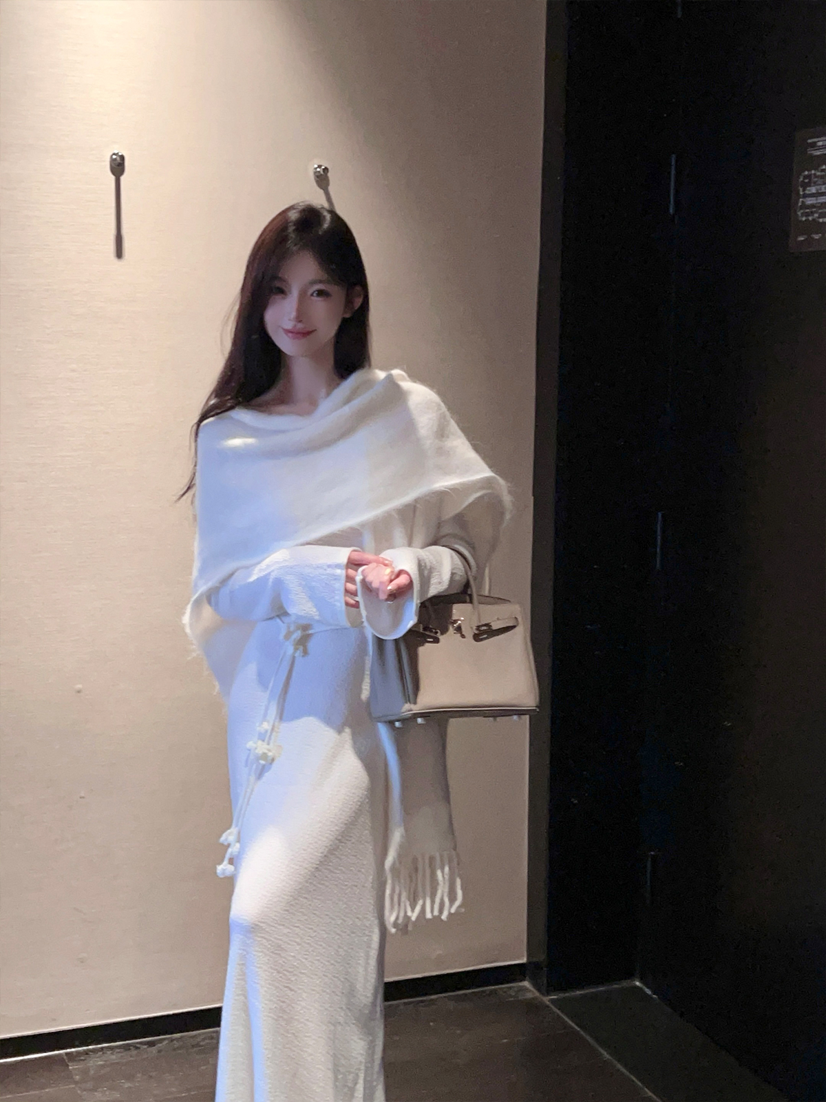 Women's White Alpaca Wool Knitted Cardigan Coat - Cozy Autumn Winter Shawl for Layering, Chic Fashion Outerwear Women's White Alpaca Wool Knitted Cardigan Coat - Cozy Autumn Winter Shawl for Layering, Chic Fashion Outerwear