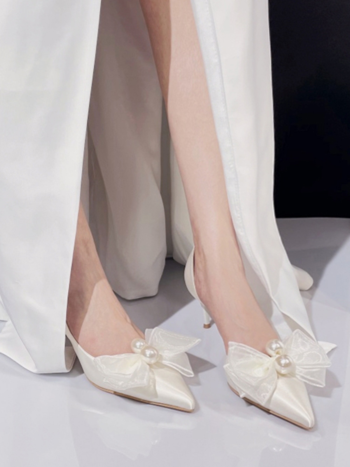 Women's White Pointed Toe Stiletto Heels with Bowknot - Bridal Wedding Shoes, Elegant Design for Bridesmaids Women's White Pointed Toe Stiletto Heels with Bowknot - Bridal Wedding Shoes, Elegant Design for Bridesmaids