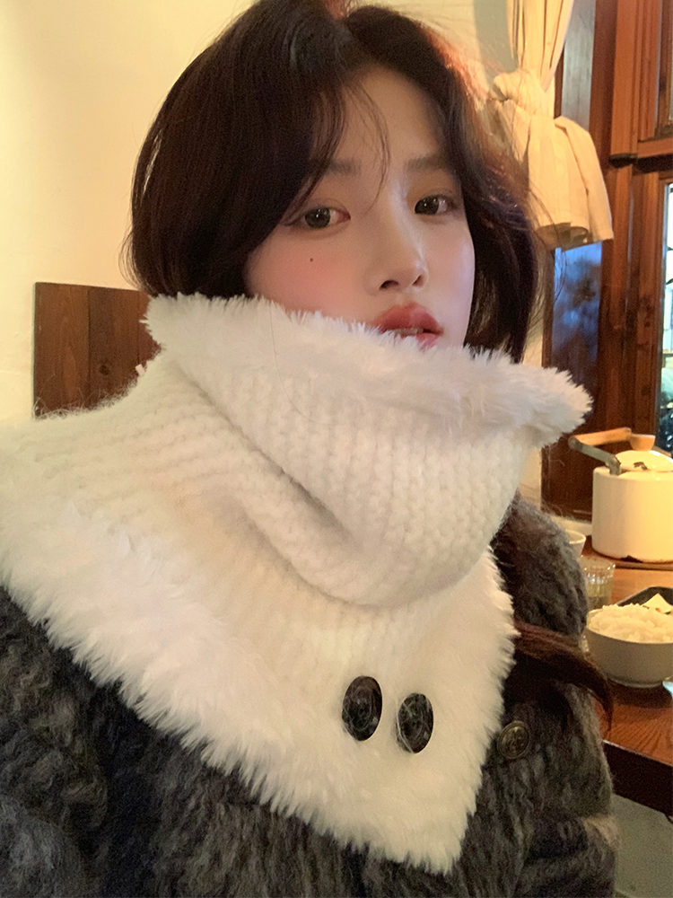 Women's Winter 2025 High-Quality Button Neck Scarf Shawl - Cozy Warm Accessory for Y2K Fashion