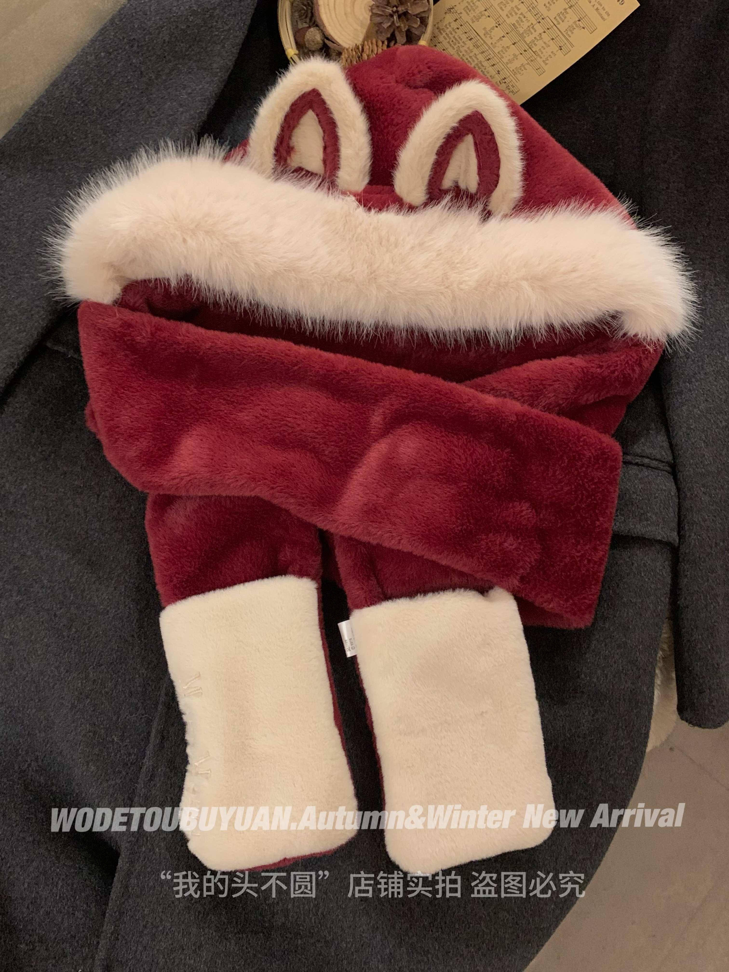 Women's Winter Fox Ear Plush Hat Scarf Integrated Hooded Neck Gaiter - Cute & Warm Winter Accessory