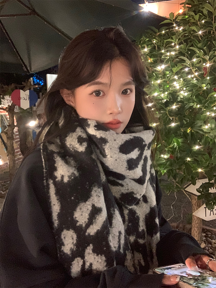 Women's Winter Korean Style Thick Warm Polka Dot Leopard Print Shawl Scarf - Versatile Fashion Accessory for Cold Weather Women's Winter Korean Style Thick Warm Polka Dot Leopard Print Shawl Scarf - Versatile Fashion Accessory for Cold Weather
