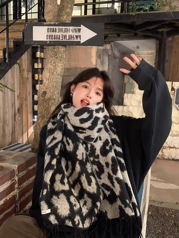 Women's Winter Korean Style Thick Warm Polka Dot Leopard Print Shawl Scarf - Versatile Fashion Accessory for Cold Weather Women's Winter Korean Style Thick Warm Polka Dot Leopard Print Shawl Scarf - Versatile Fashion Accessory for Cold Weather