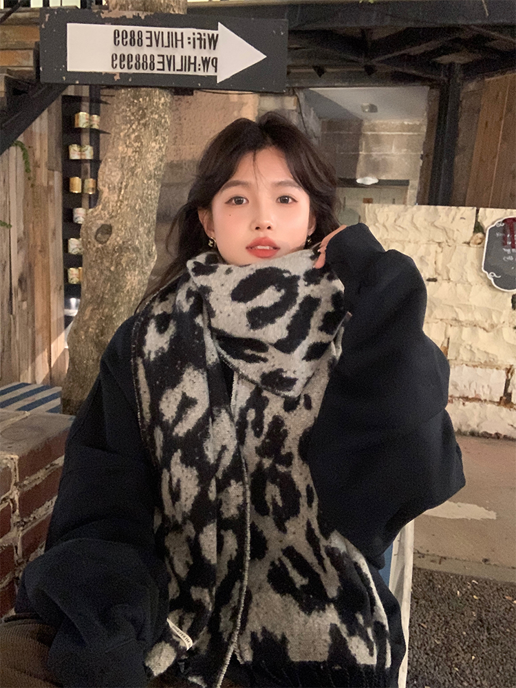 Women's Winter Korean Style Thick Warm Polka Dot Leopard Print Shawl Scarf - Versatile Fashion Accessory for Cold Weather Women's Winter Korean Style Thick Warm Polka Dot Leopard Print Shawl Scarf - Versatile Fashion Accessory for Cold Weather