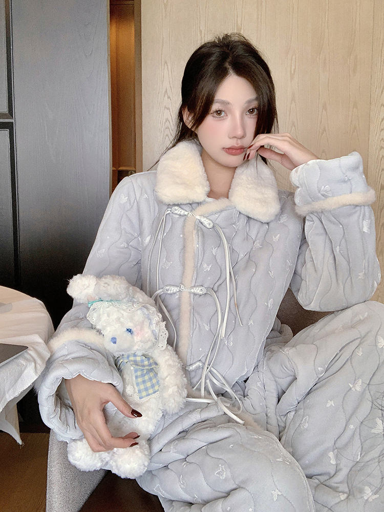 Women's Winter Pajamas Set, 2025 New Style, Three-Layer Thick Coral Fleece, Chinese Style Cotton-Padded Homewear for Indoor & Outdoor Use Women's Winter Pajamas Set, 2025 New Style, Three-Layer Thick Coral Fleece, Chinese Style Cotton-Padded Homewear for Indoor & Outdoor Use