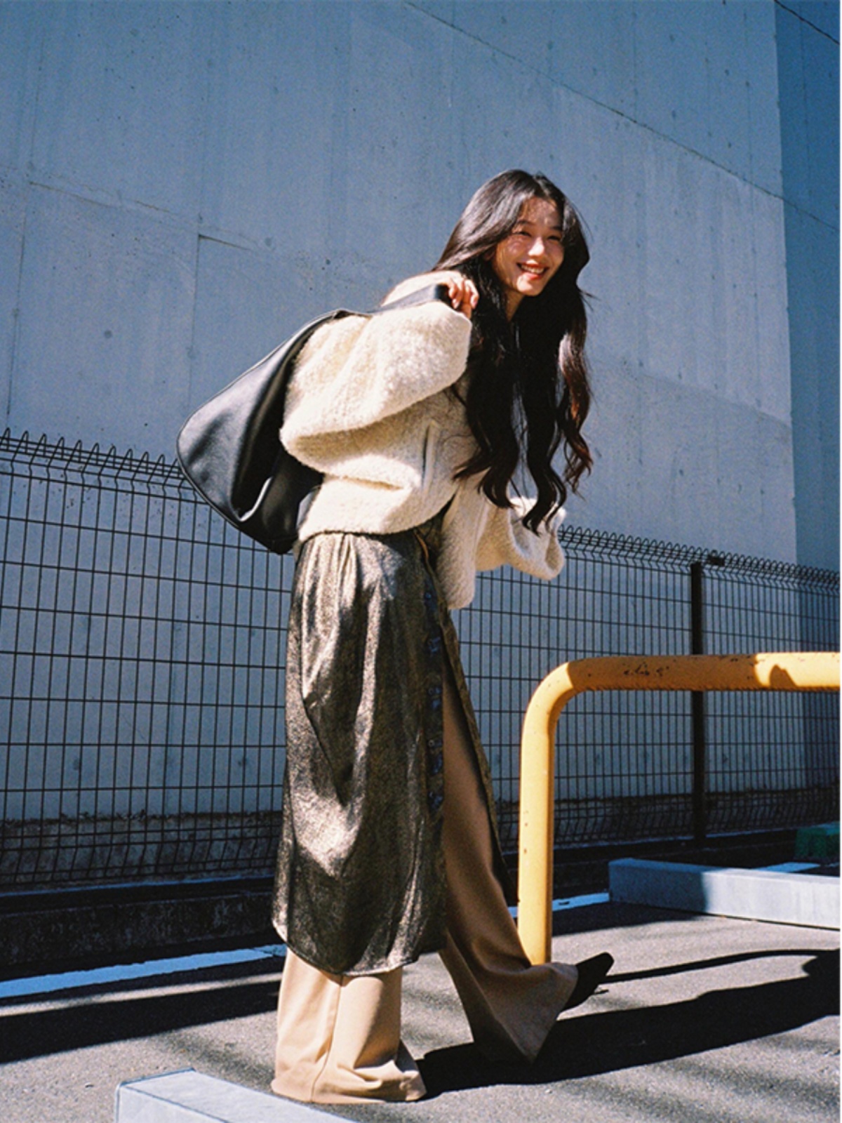 Women's Winter White Cape Style Soft Knitted Coat with Drop Shoulder and Loose Fit - Temperament Fashion for Cozy Chic Looks Women's Winter White Cape Style Soft Knitted Coat with Drop Shoulder and Loose Fit - Temperament Fashion for Cozy Chic Looks