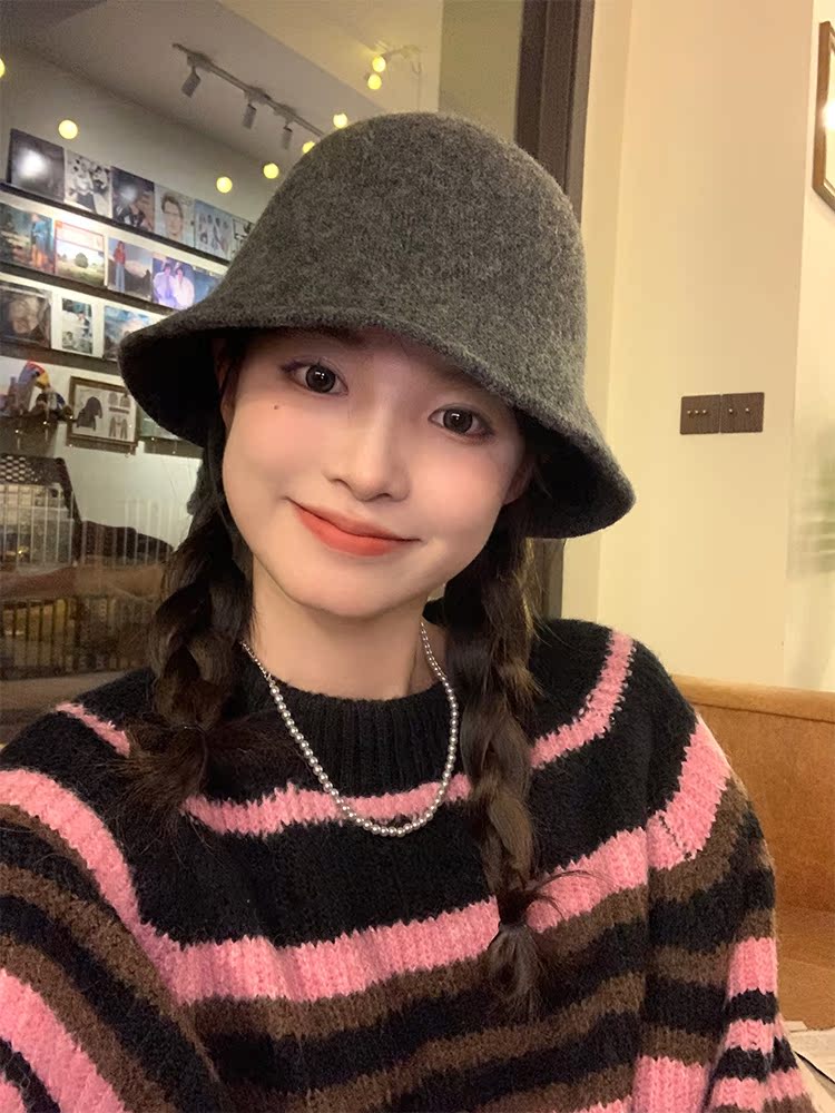 Women's Wool Fisherman Hat - Oversized Bucket Hat for Autumn & Winter, Face-Covering Design, Flattering Large Head Circumference Women's Wool Fisherman Hat - Oversized Bucket Hat for Autumn & Winter, Face-Covering Design, Flattering Large Head Circumference