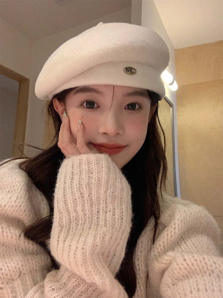 Wool Beret for Women - Autumn Winter Style, Large Head Circumference, Painter's Hat, Face-Slimming Trendy Design Wool Beret for Women - Autumn Winter Style, Large Head Circumference, Painter's Hat, Face-Slimming Trendy Design