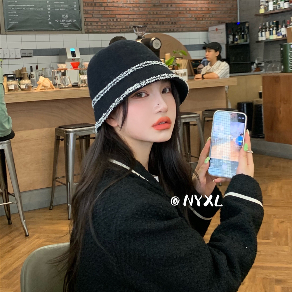 Wool Knitted Bucket Hat for Women - Minimalist Fisherman Style, Versatile Autumn/Winter Fashion Accessory, Small Fragrant Wind Design Wool Knitted Bucket Hat for Women - Minimalist Fisherman Style, Versatile Autumn/Winter Fashion Accessory, Small Fragrant Wind Design