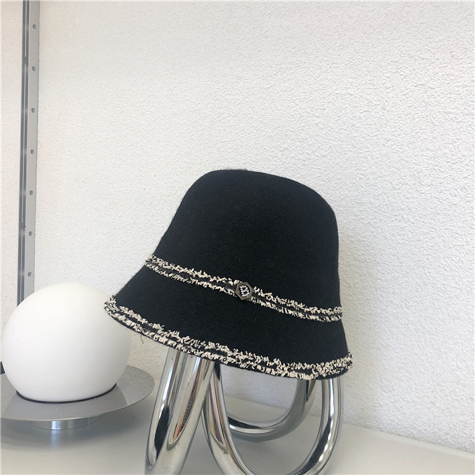 Wool Knitted Bucket Hat for Women - Minimalist Fisherman Style, Versatile Autumn/Winter Fashion Accessory, Small Fragrant Wind Design