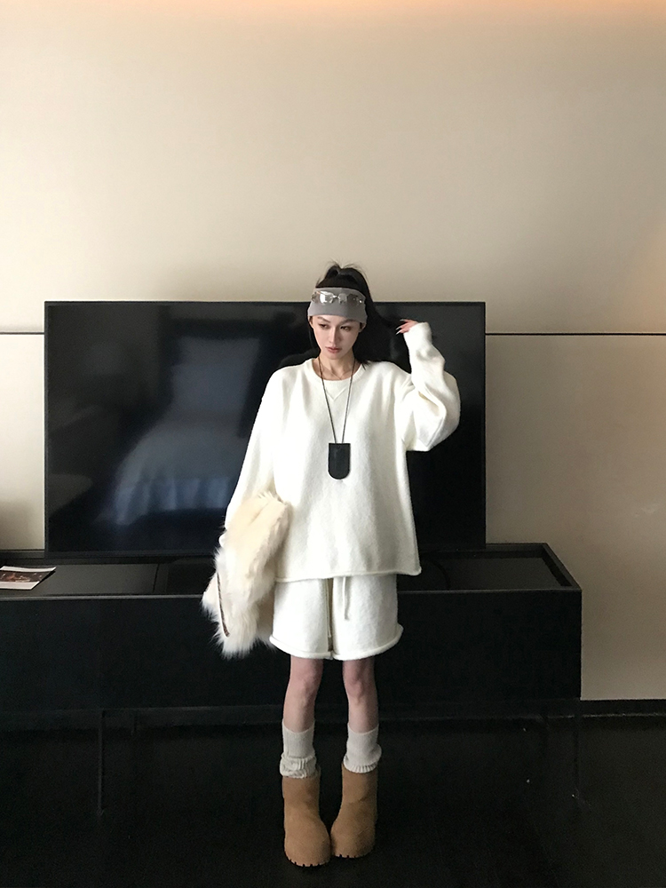 Wool Lazy Style Round Neck Soft Fluffy Rolled Hem Sweater and Knit Shorts Set for Women - Cozy 90s Inspired Loungewear