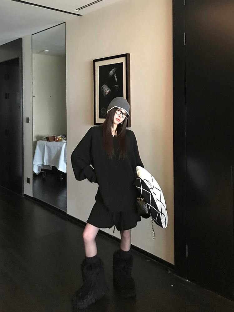 Wool Lazy Style Round Neck Soft Fluffy Rolled Hem Sweater and Knit Shorts Set for Women - Cozy 90s Inspired Loungewear Wool Lazy Style Round Neck Soft Fluffy Rolled Hem Sweater and Knit Shorts Set for Women - Cozy 90s Inspired Loungewear