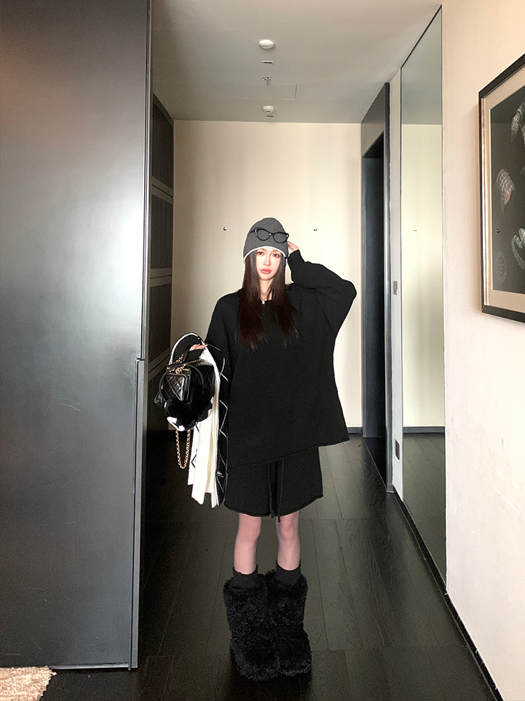 Wool Lazy Style Round Neck Soft Fluffy Rolled Hem Sweater and Knit Shorts Set for Women - Cozy 90s Inspired Loungewear Wool Lazy Style Round Neck Soft Fluffy Rolled Hem Sweater and Knit Shorts Set for Women - Cozy 90s Inspired Loungewear