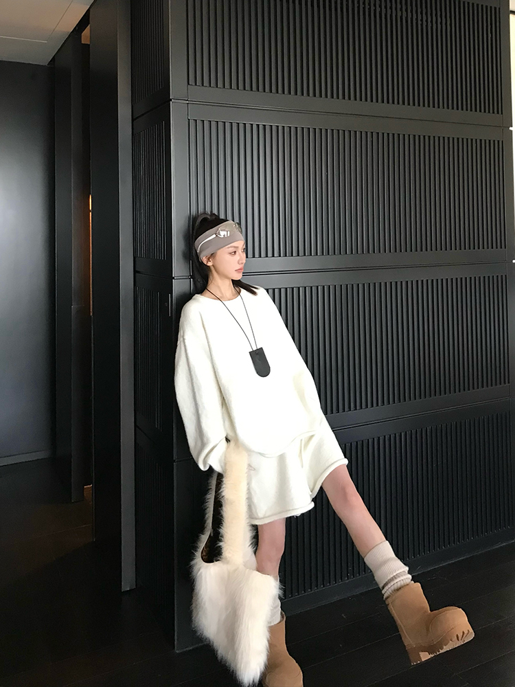 Wool Lazy Style Round Neck Soft Fluffy Rolled Hem Sweater and Knit Shorts Set for Women - Cozy 90s Inspired Loungewear Wool Lazy Style Round Neck Soft Fluffy Rolled Hem Sweater and Knit Shorts Set for Women - Cozy 90s Inspired Loungewear