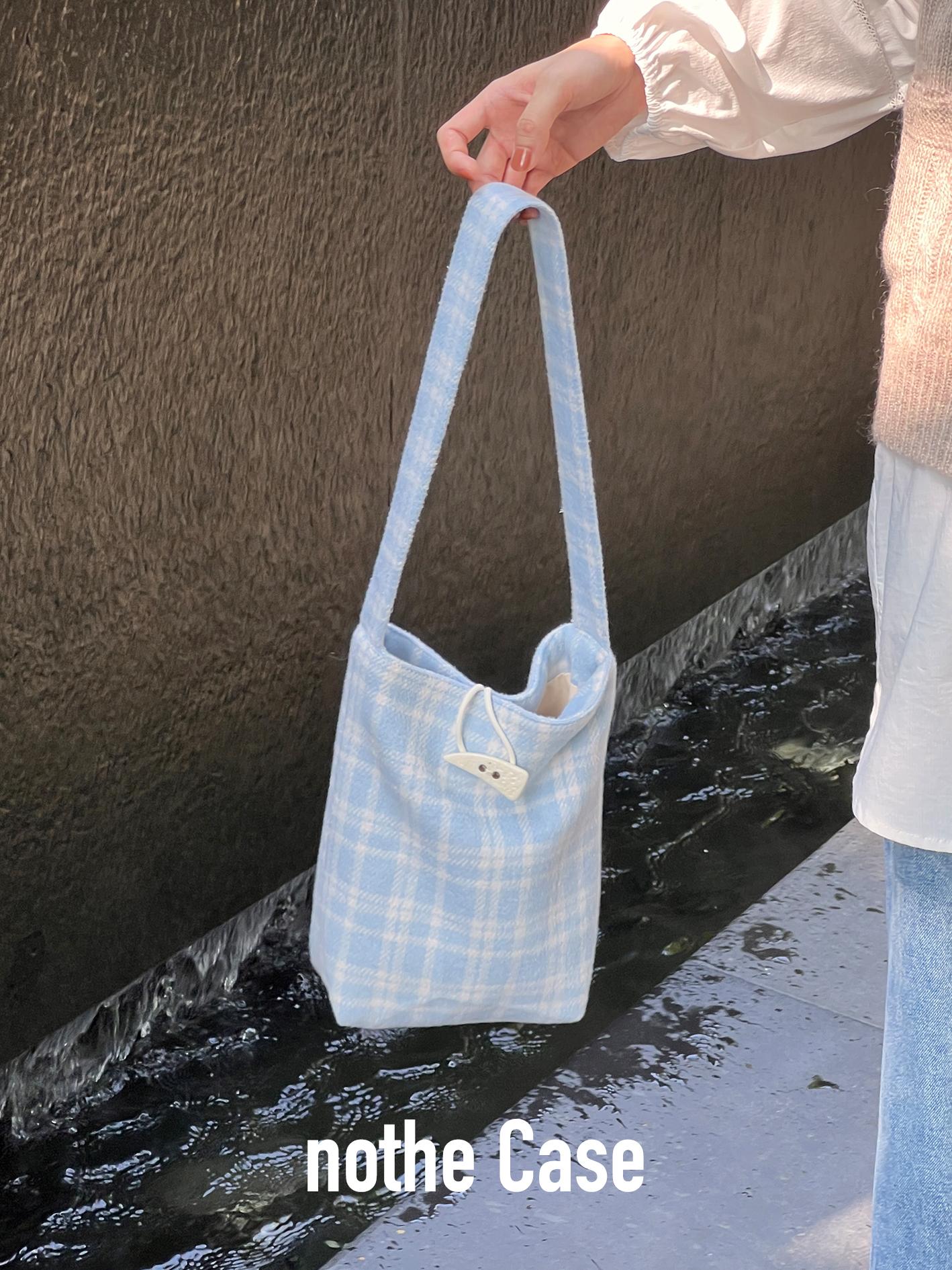 Woolen Plaid Bucket Bag - Versatile Shoulder Tote with Healing Fresh Atmosphere, Stylish Accessory for Any Occasion Woolen Plaid Bucket Bag - Versatile Shoulder Tote with Healing Fresh Atmosphere, Stylish Accessory for Any Occasion