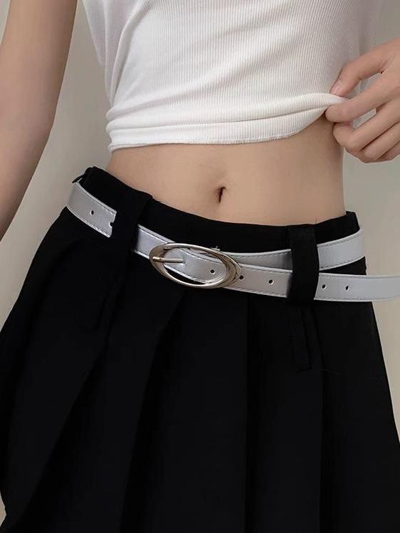 Y2K Hot Girl Hardware Moon Belt - Retro Distressed Crescent Design for Skirts and Fashion Accessories Y2K Hot Girl Hardware Moon Belt - Retro Distressed Crescent Design for Skirts and Fashion Accessories