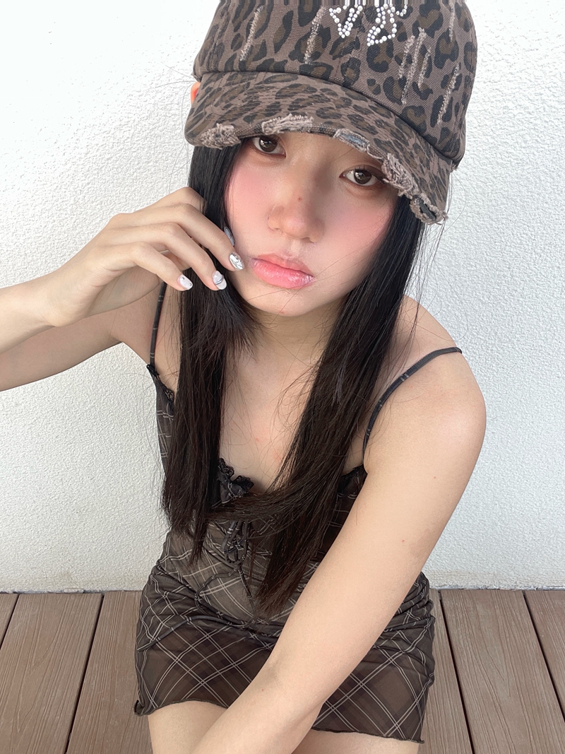 Y2K Retro Leopard Print Bow Flat-Brim Hat for Sun Protection - Versatile Casual Baseball Cap with Face-Enhancing Design Y2K Retro Leopard Print Bow Flat-Brim Hat for Sun Protection - Versatile Casual Baseball Cap with Face-Enhancing Design