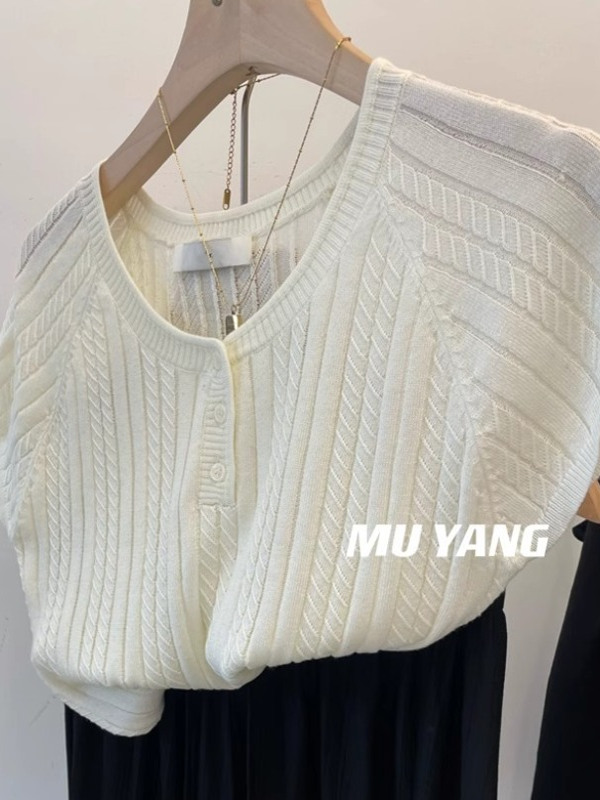 Yellow Twisted Short Sleeve Knitted Top for Women, Loose-Fitting Flying Sleeve Blouse, Stylish Chic Design Yellow Twisted Short Sleeve Knitted Top for Women, Loose-Fitting Flying Sleeve Blouse, Stylish Chic Design