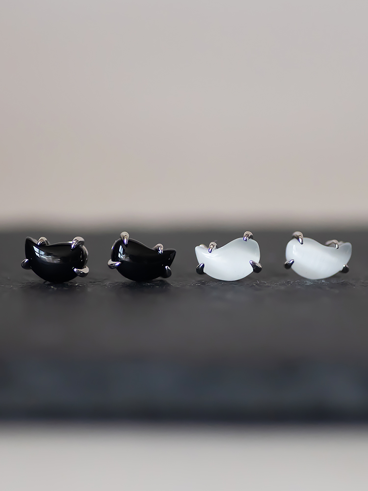 Yin Yang Water Drop Shape Black Agate Cat Eye Stone Earrings in S925 Silver - Vintage Unisex Design Yin Yang Water Drop Shape Black Agate Cat Eye Stone Earrings in S925 Silver - Vintage Unisex Design